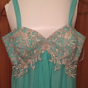 Blue/green prom dress